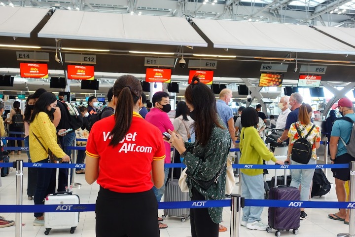 Check-in tại quầy Vietjet