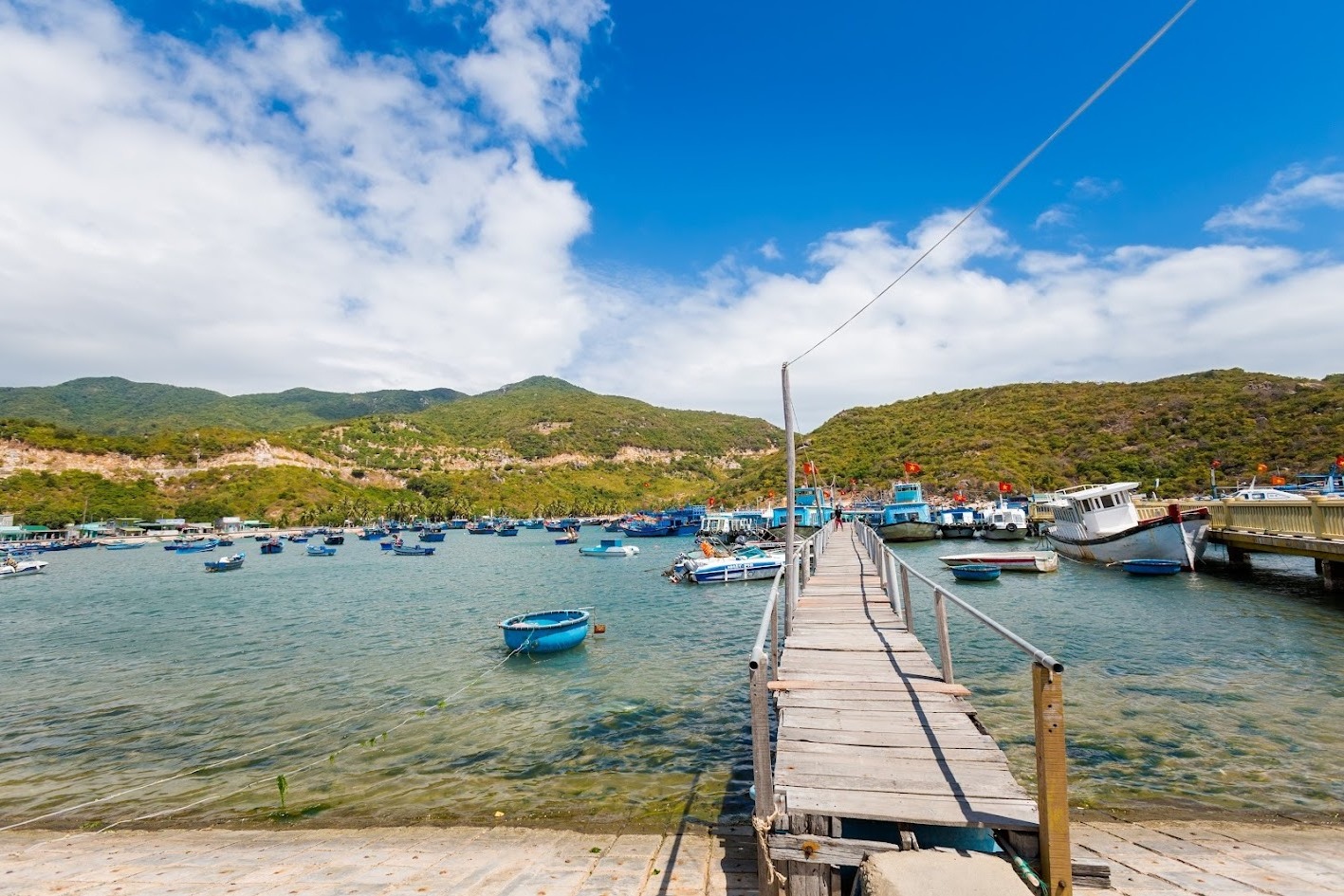 What is Diep Son Island? How to get to Diep Son Island from Nha Trang