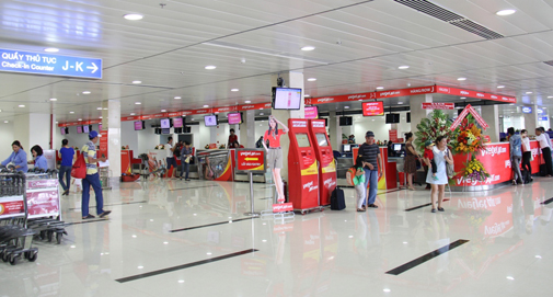 QUẦY CHECK-IN HIỆN ĐẠI CỦA VIETJET TẠI SÂN BAY TÂN SƠN NHẤT