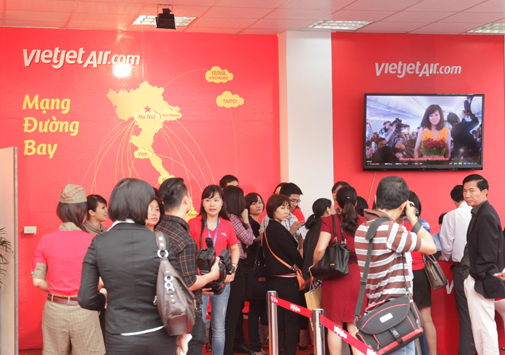 ซุ้มเวียดเจ็ทกับการเปิดในตัวงาน “Vietnam International Travel Mart VITM 2014”