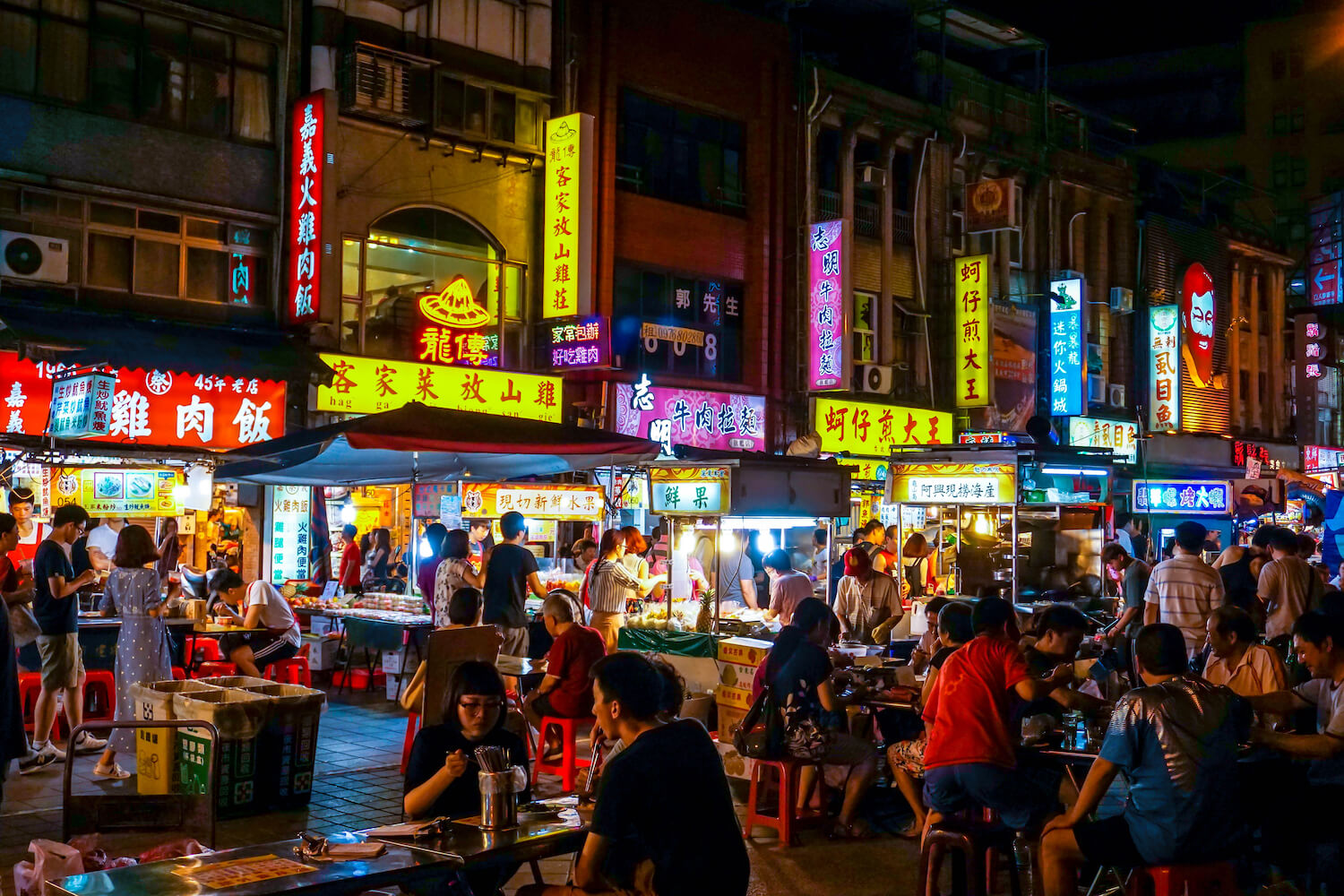 胡志明市 至 台北 廉价航班，自由飞翔！