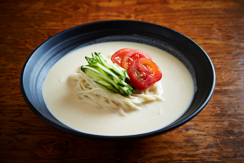 Mì đậu nành lạnh Kongguksu