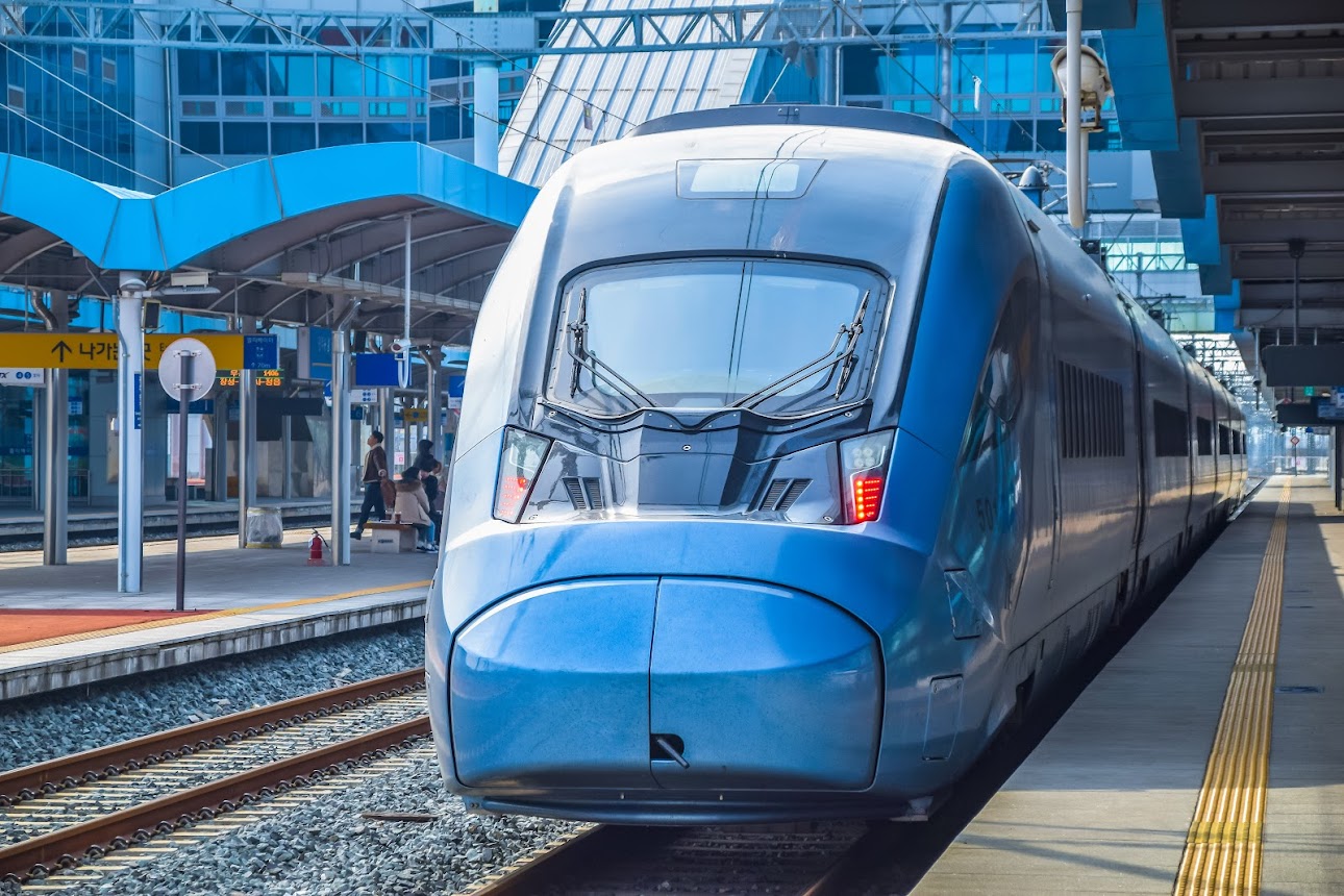 Express train in Seoul