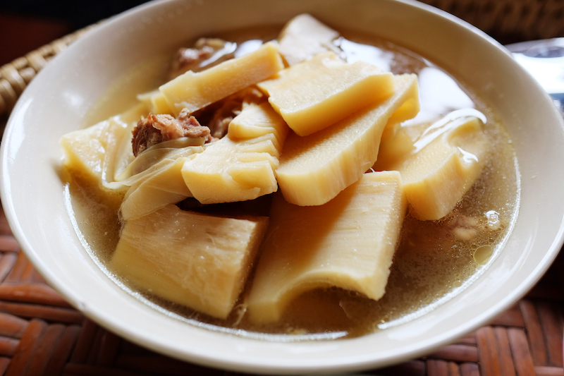 Canh măng kho thịt