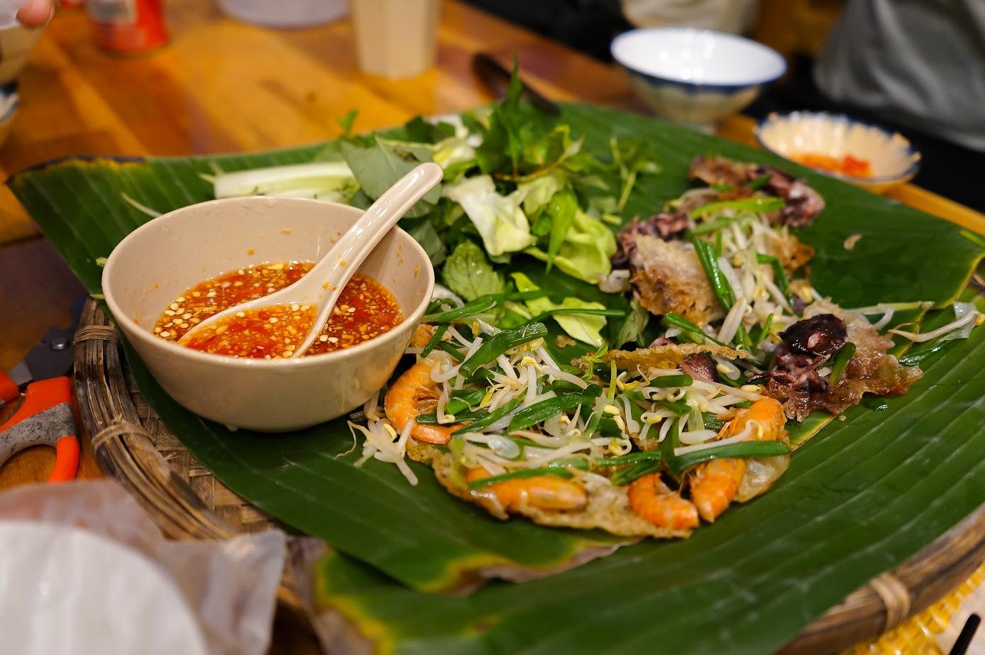 Bánh xèo tôm nhảy