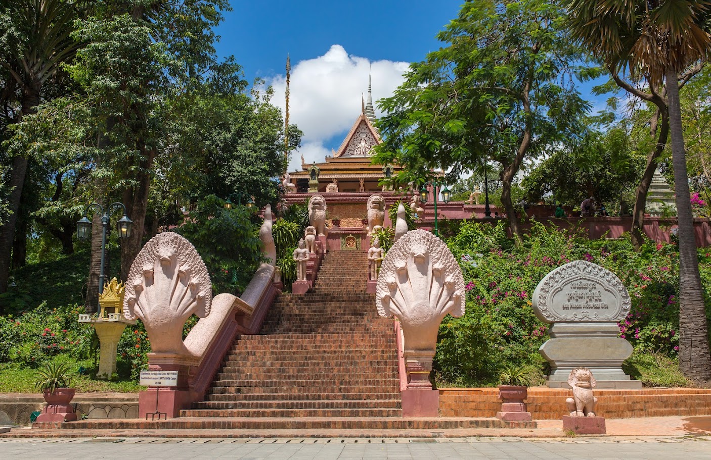 Must-visit attractions when traveling to Phnom Penh