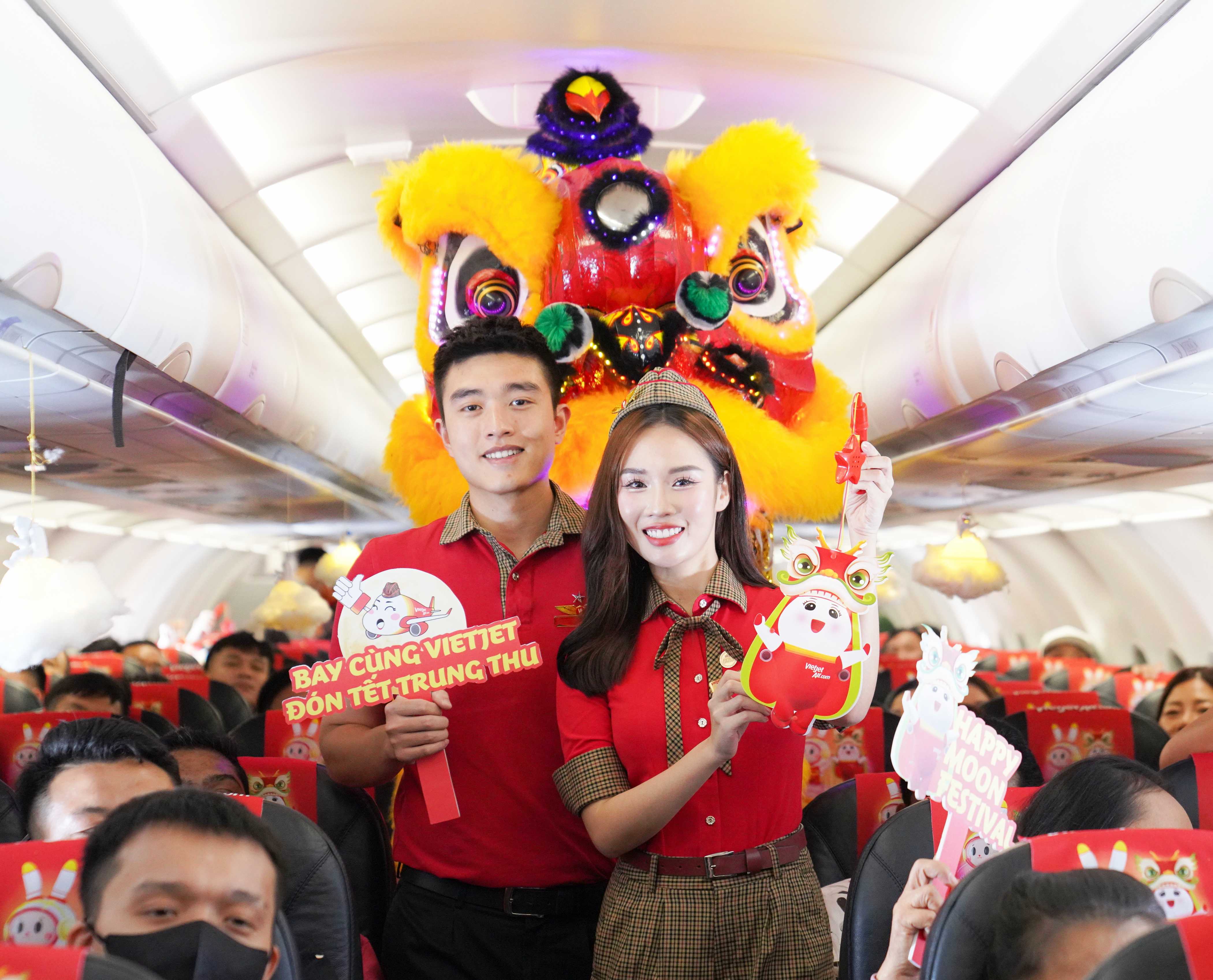 Vietjet mang Tết Trung thu ấm áp đến với các bạn nhỏ