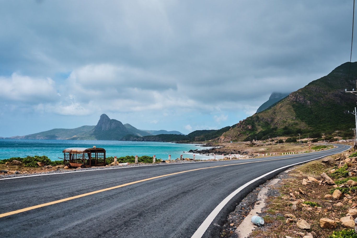 Vé máy bay Côn Đảo khứ hồi có cần đặt vé sớm không?