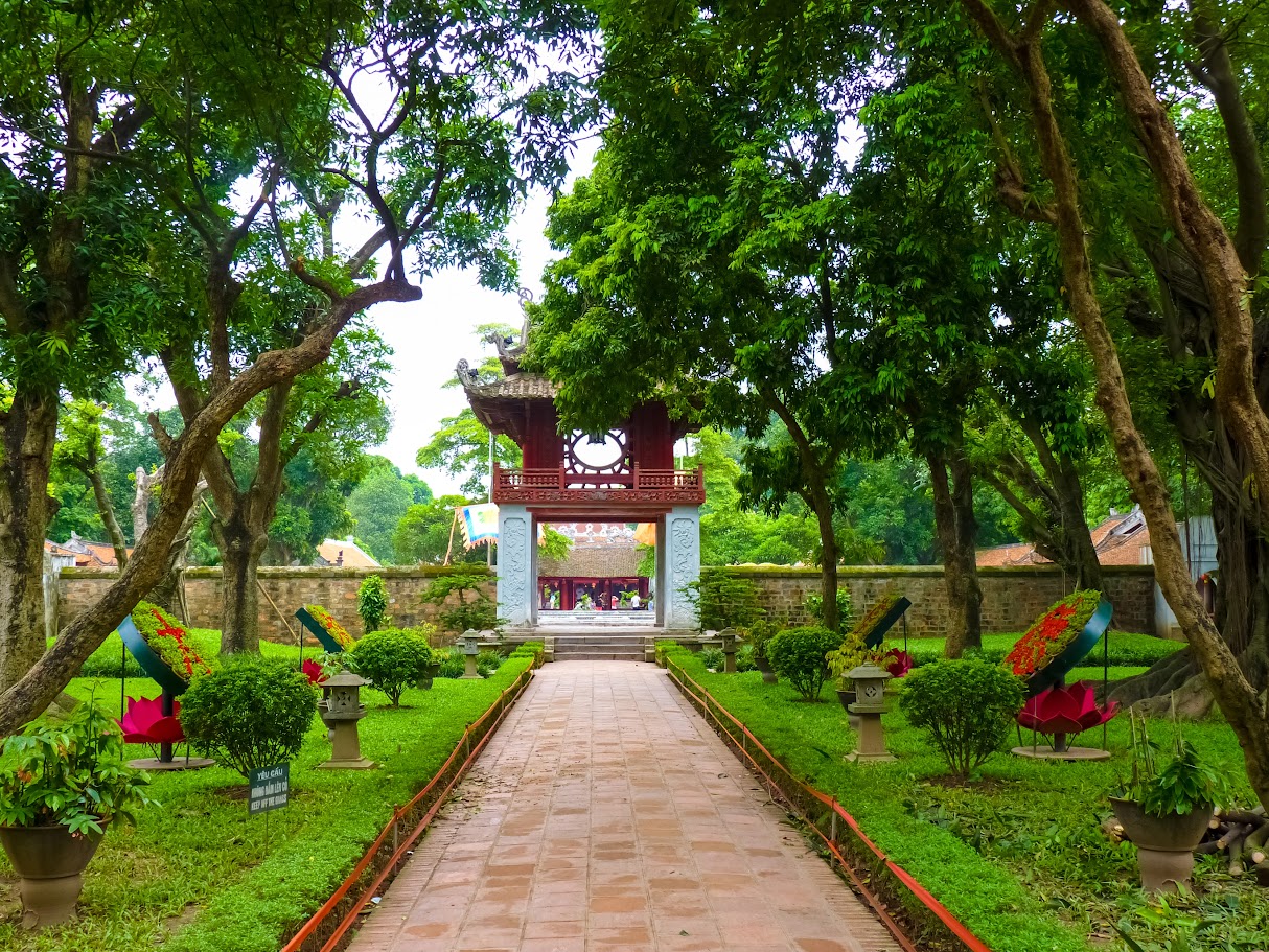 文廟夜遊:河內探索旅程中的全新亮點
