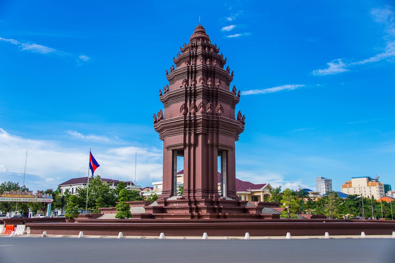 Must-visit attractions when traveling to Phnom Penh