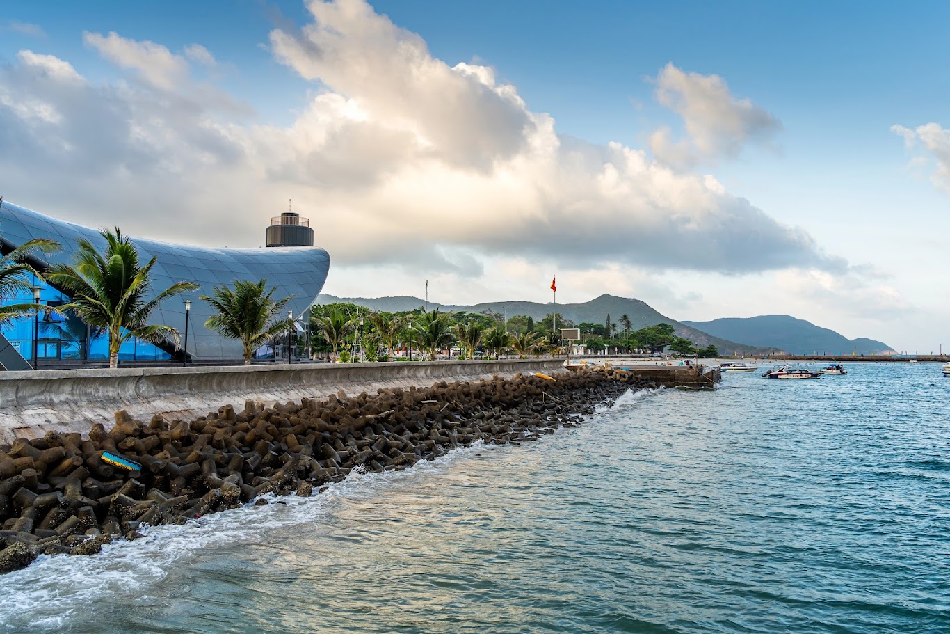 How to book the best flight tickets from Ho Chi Minh City to Con Dao