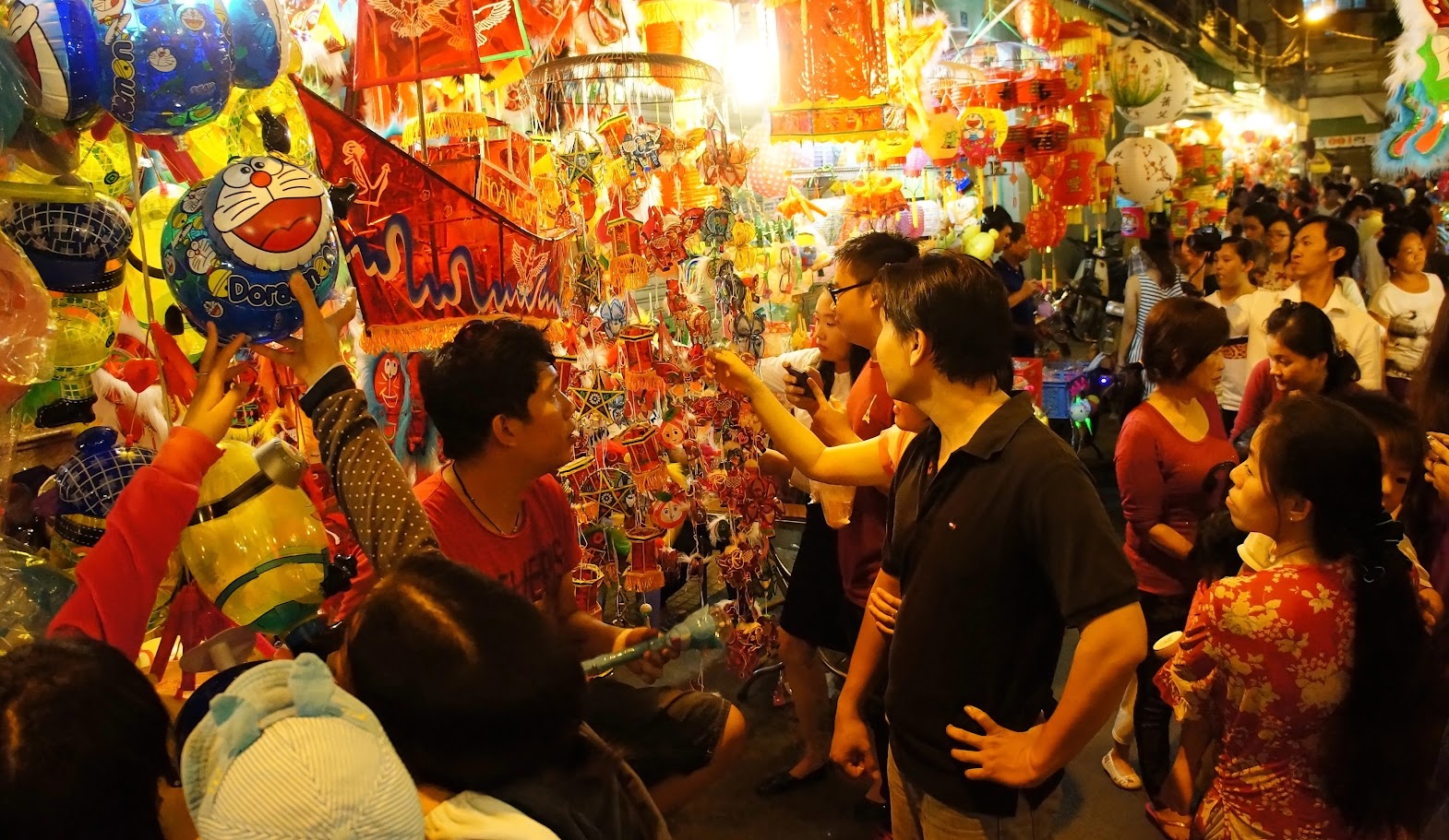 Top Mid-Autumn Festival Venues in Vietnam 2025