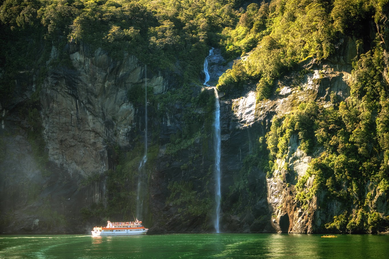 Independent Summer Travel Tips for New Zealand