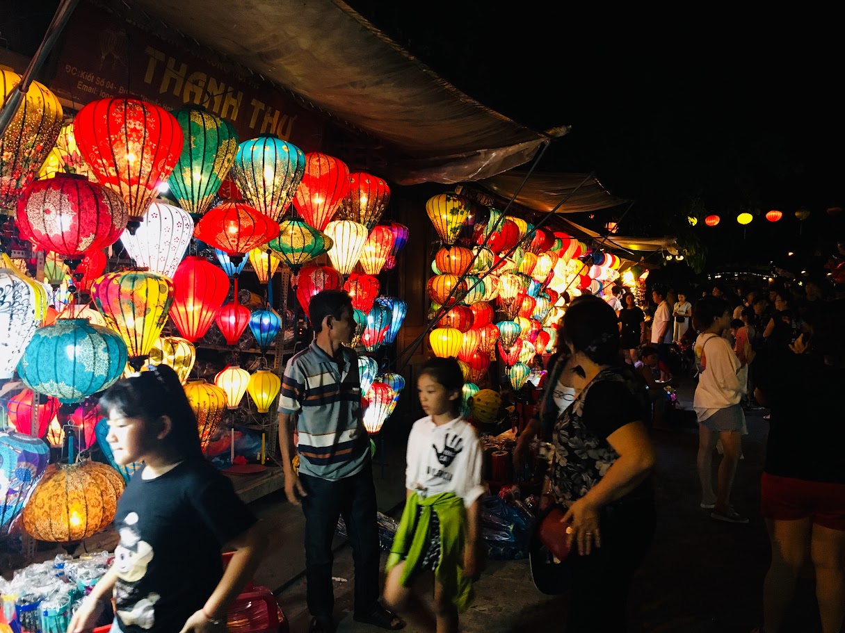 Top Mid-Autumn Festival Venues in Vietnam 2025