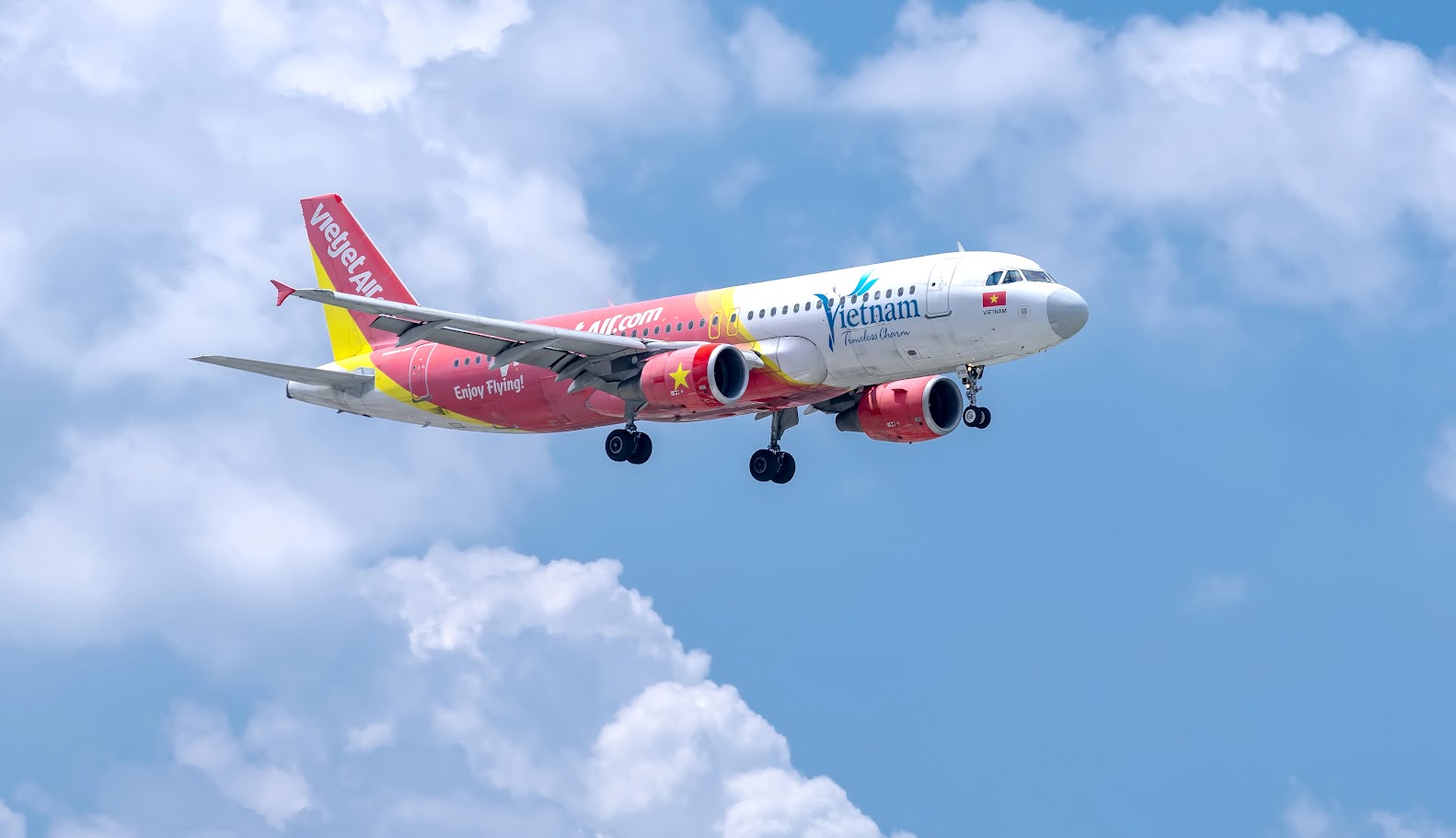 Direct flights from Vietnam to popular destinations in Indonesia