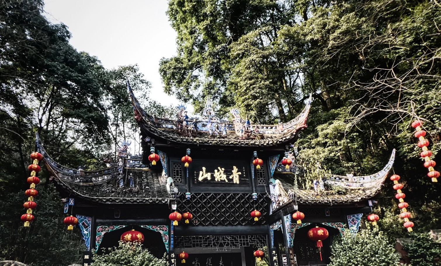Top Must-Visit Destinations in Chengdu