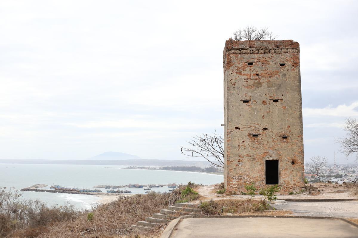 Phan Thiet tourism at Ong Hoang Palace