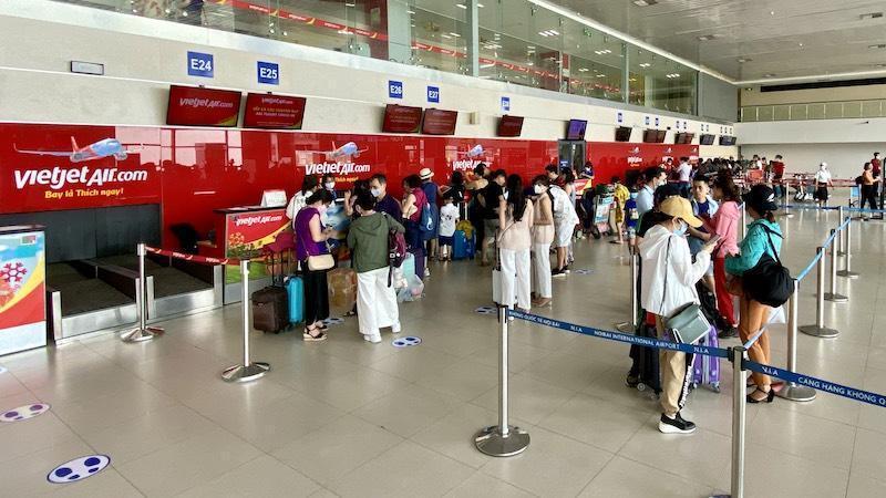 mua vé máy bay tết