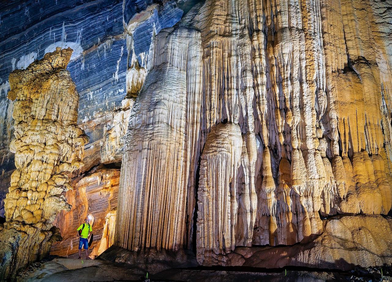 หินย้อยใน Hang Tien, Quang Binh