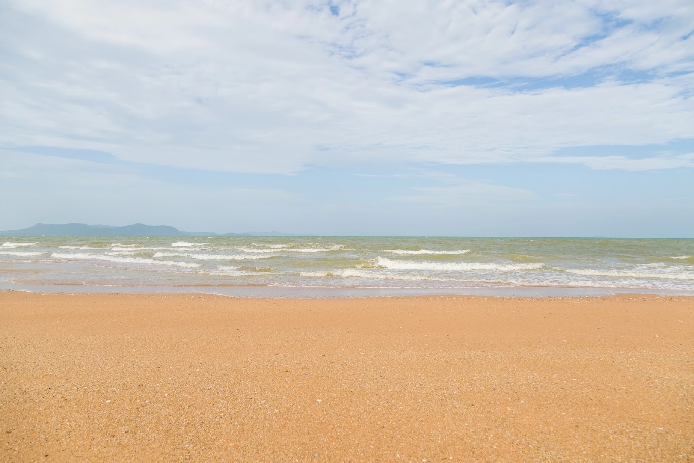 Review of Ba Dong Beach: Best Season to Visit and Fun Activities