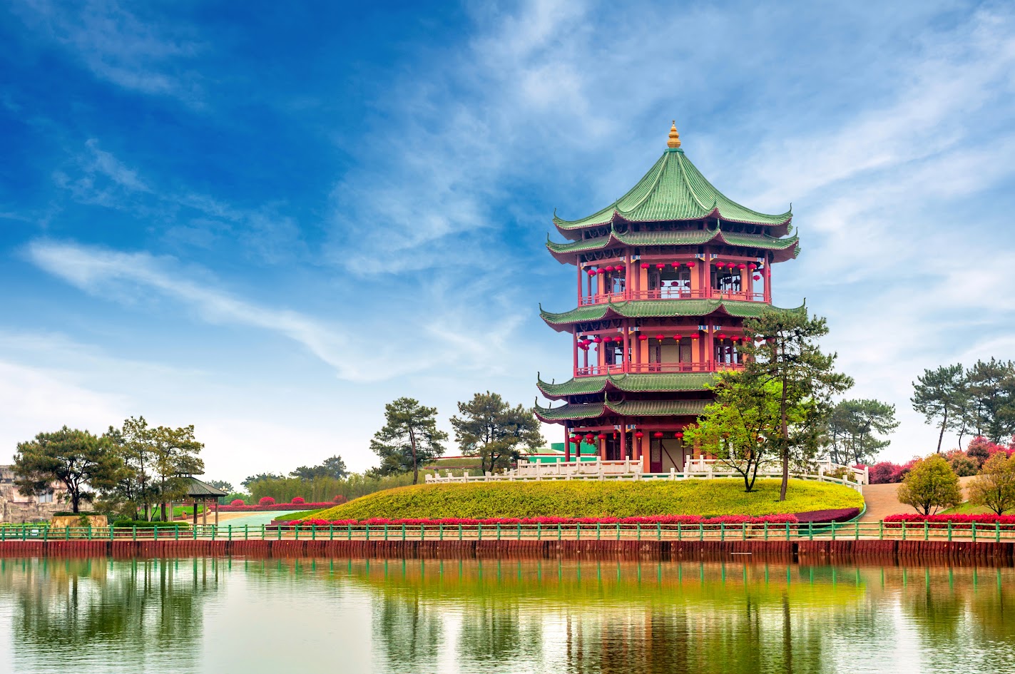 การเดินทางไปจีนในเดือนเมษายน:คำแนะนำโดยละเอียดเกี่ยวกับสถานบันเทิงและร้านอาหารที่คุณควรรู้