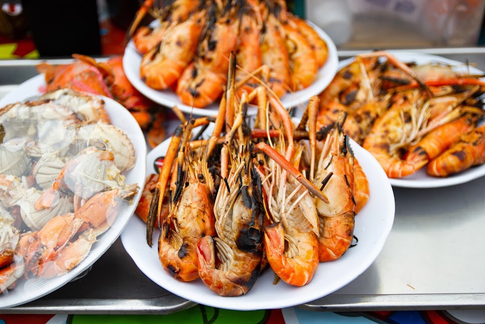 빈투언에서 꼭 맛봐야 할 특산물과 해산물