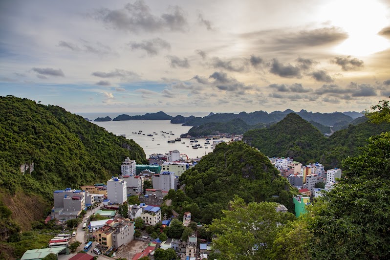 2日間1泊のカートバ旅行：スケジュールと費用