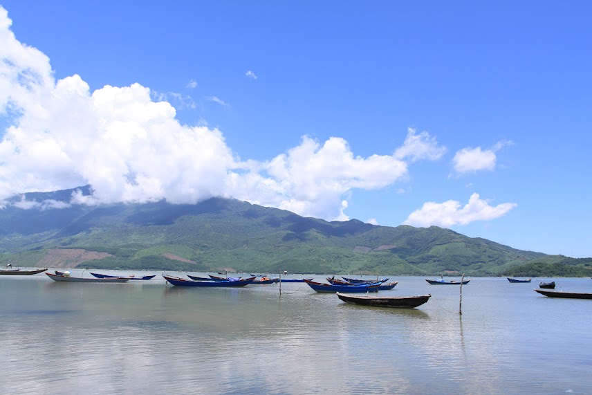 Đầm Lập An Huế - Địa điểm đón hoàng hôn tuyệt đẹp