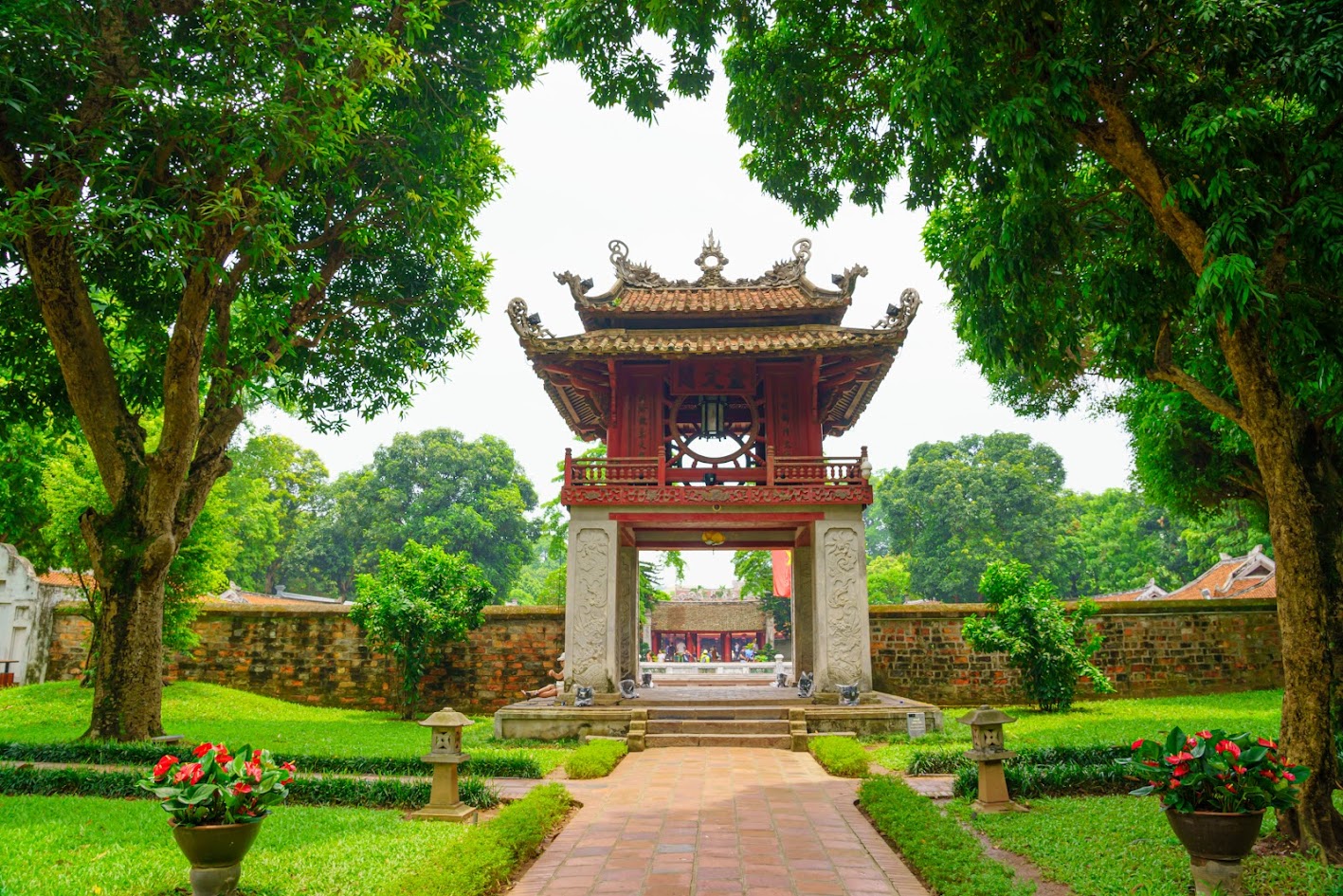 Lang 塔:探索近 900 年历史宝塔的古老之美