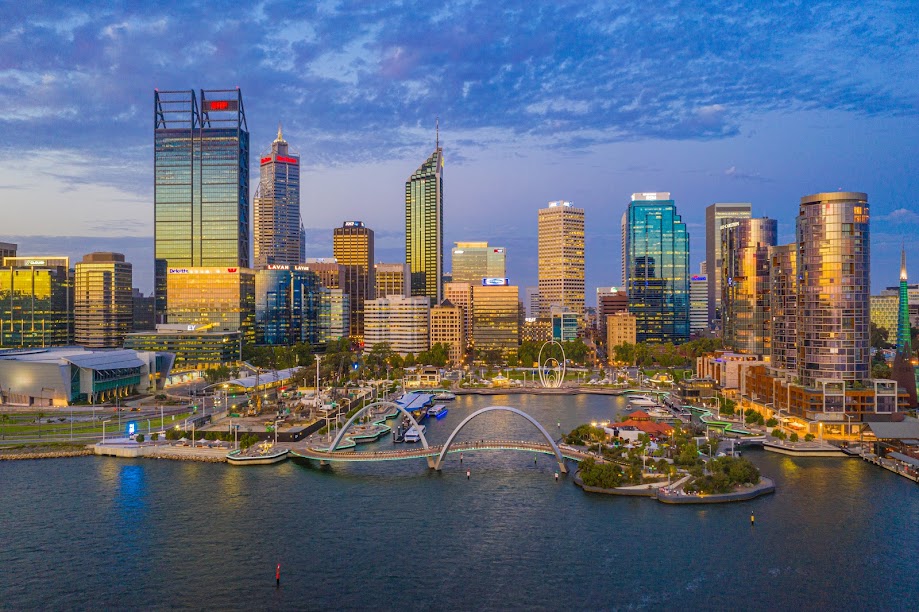 A-Z Perth Travel Guide