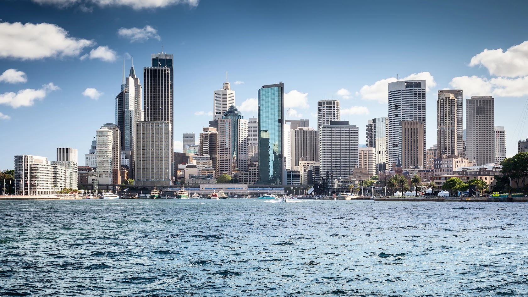Hotels in Sydney, Australia: Tips for Choosing and Booking on a Budget