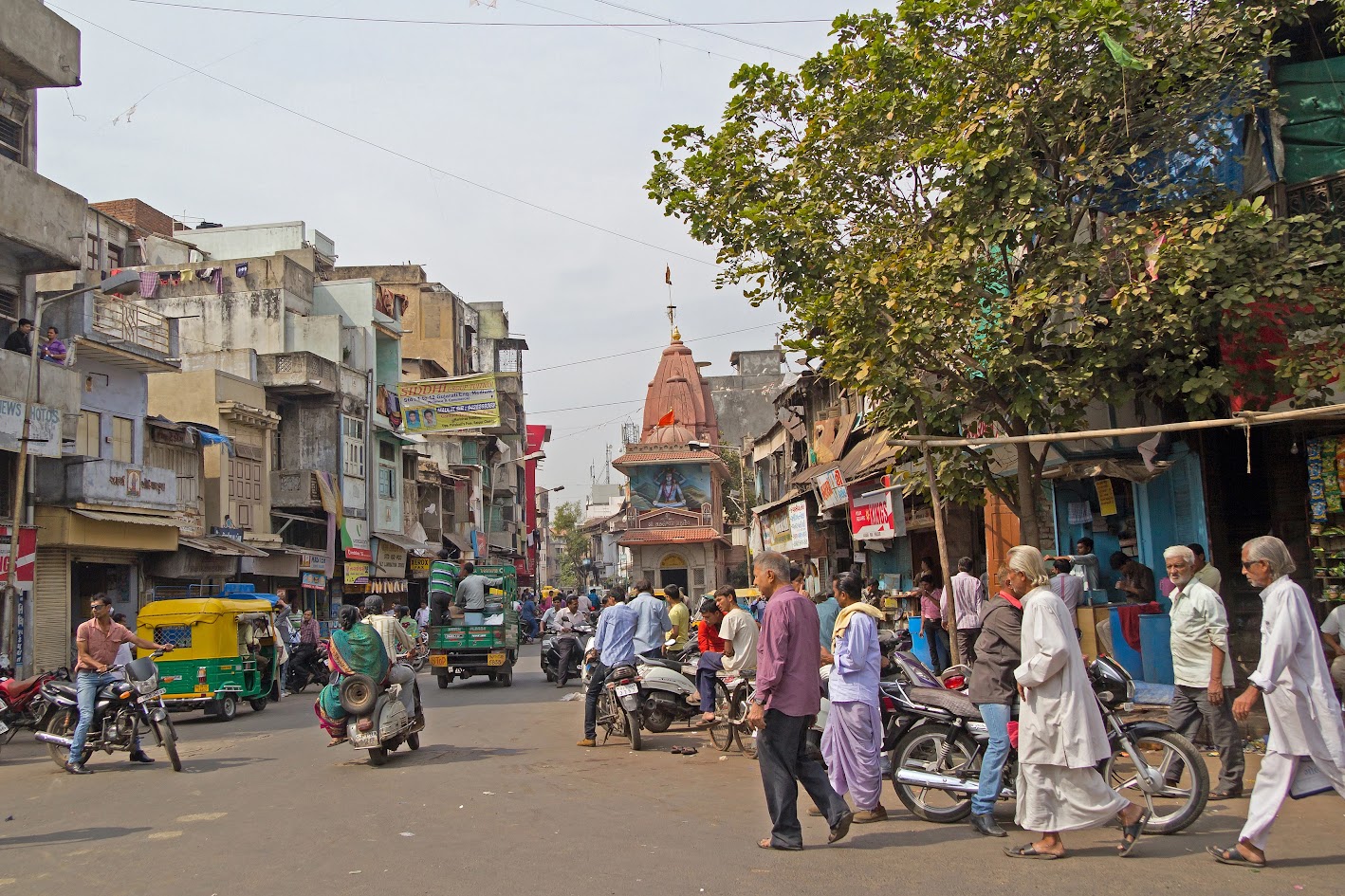 Review of Ahmedabad Cuisine in India