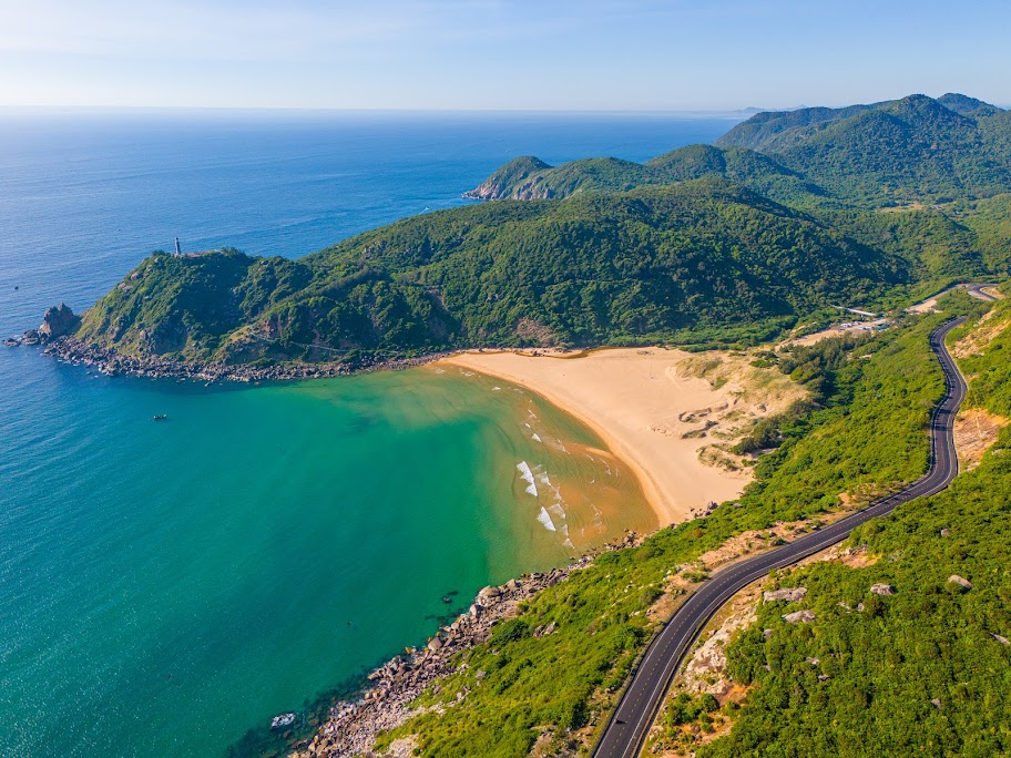 Deo Ca Phu Yen: 베트남에서 가장 아름다운 터널 도로 탐험하기