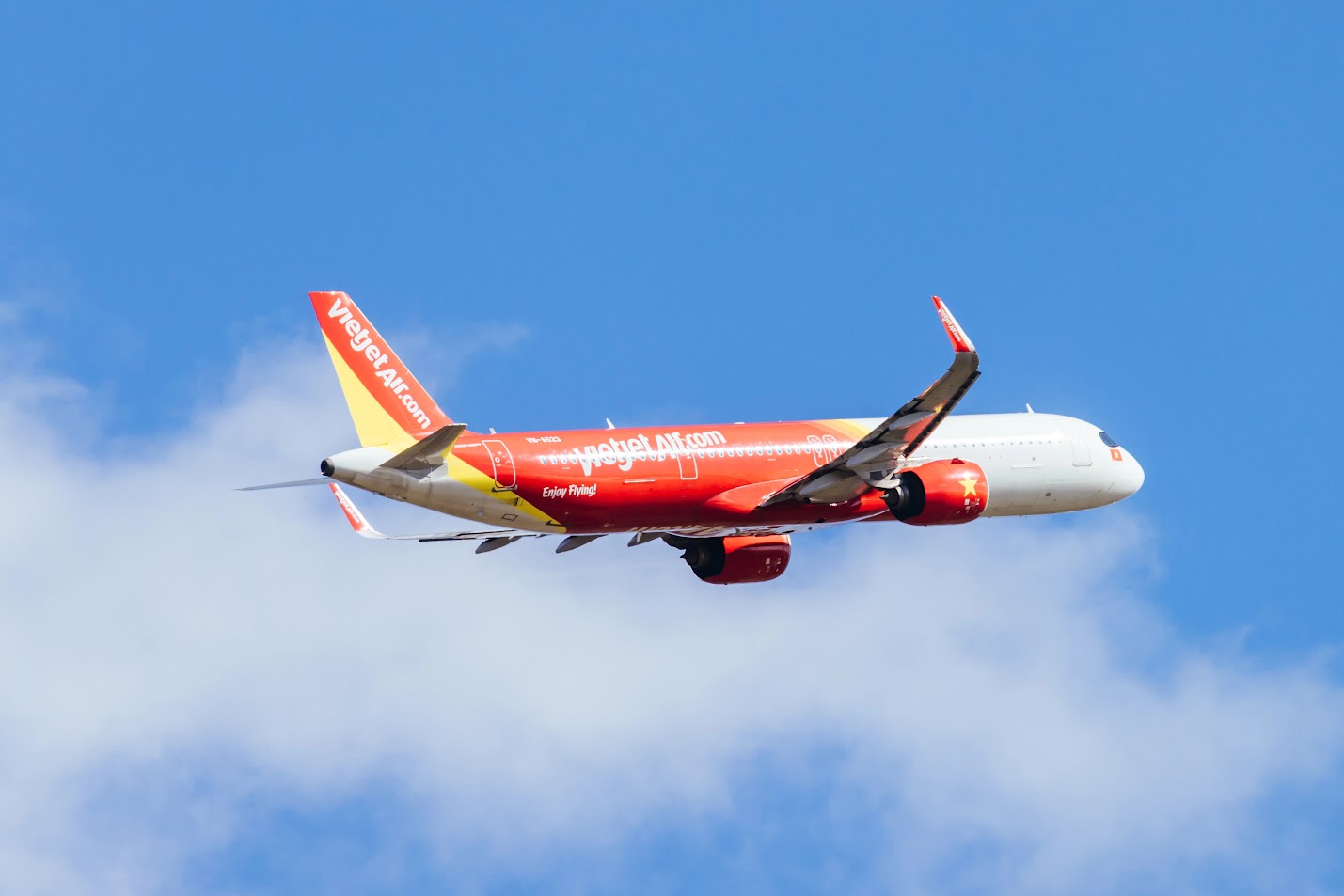 比較預訂澳洲來回機票的好處——直飛還是轉機?