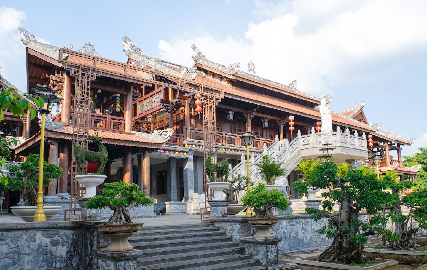 How to Hunt for Cheap Thanh Hoa – Buon Ma Thuot Flight Tickets