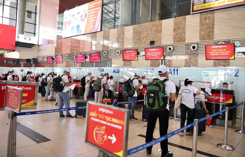Thủ tục đi máy bay mùa dịch