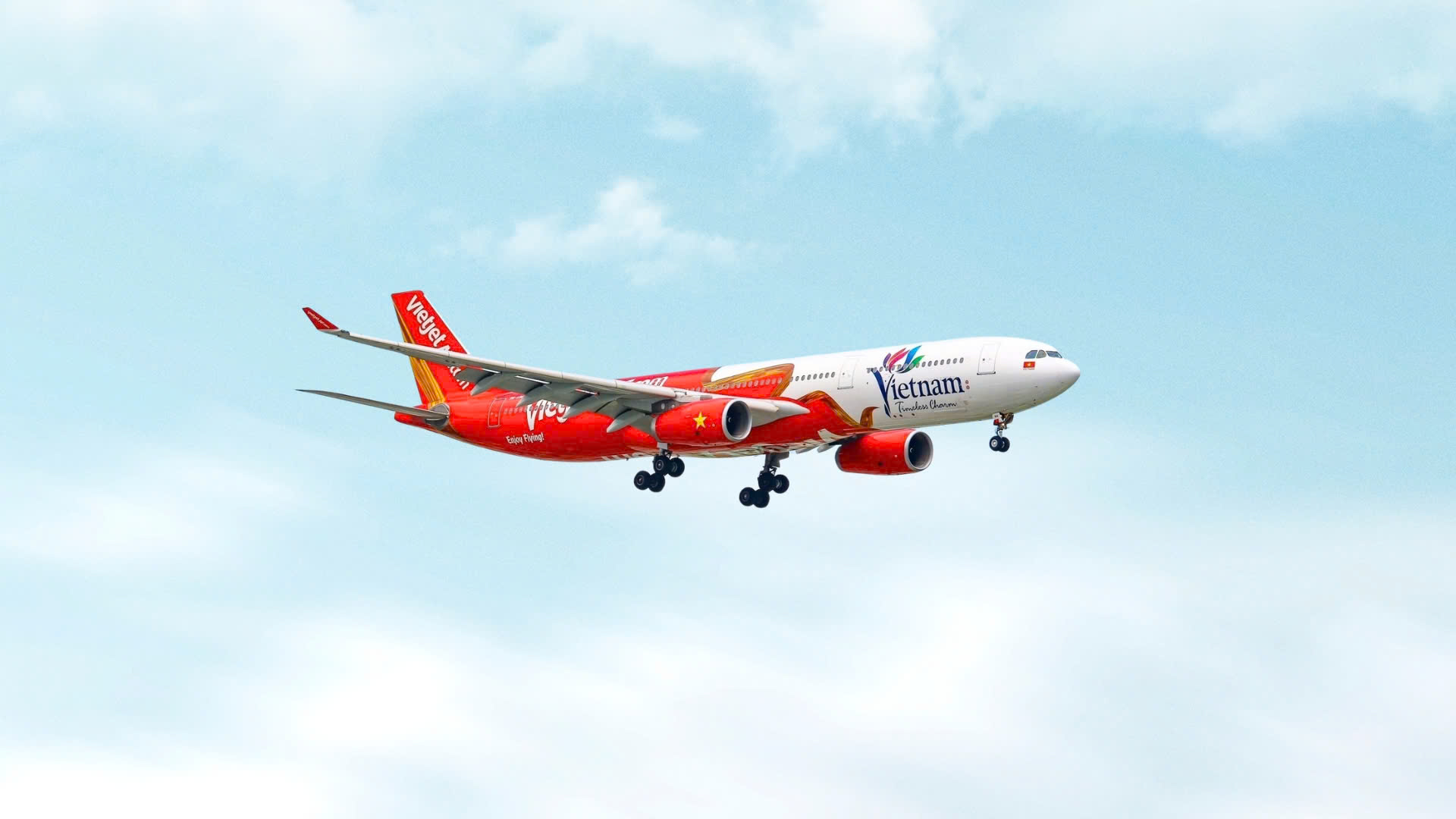 Vietjet mở lại loạt đường bay nội địa phục vụ mùa lễ hội cuối năm