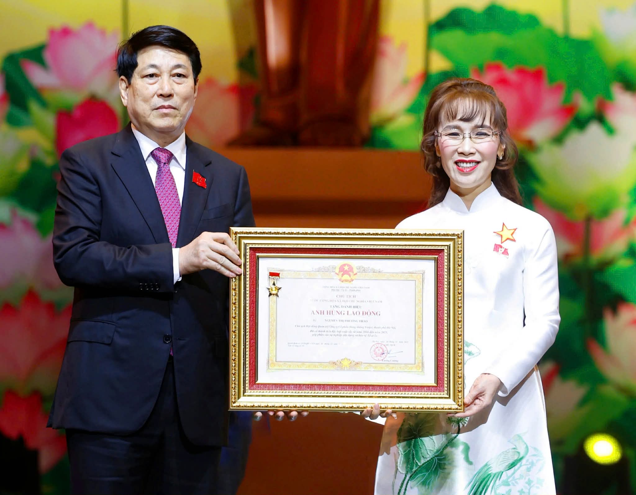 Dr. Nguyen Thi Phuong Thao awarded the title of Labor Hero: A symbol of resilience, aspiration for a strong, humane, and globally integrated Vietnam