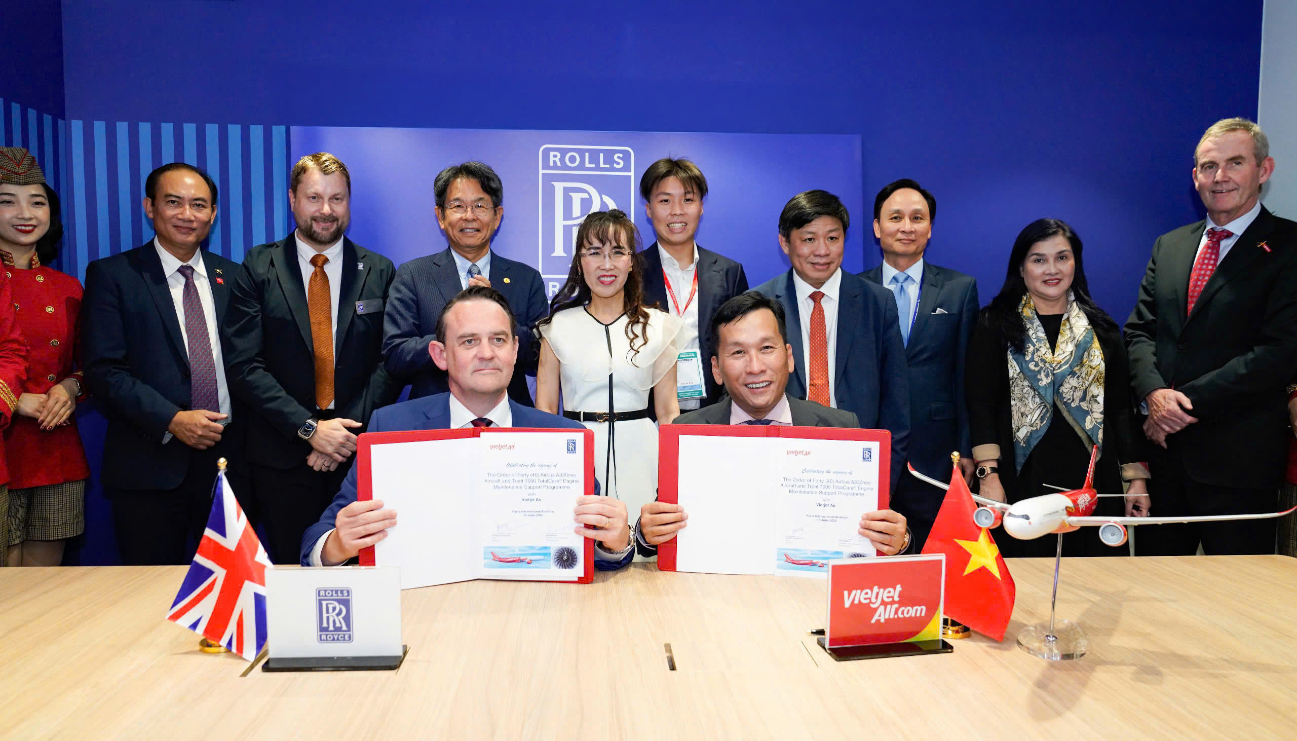 Vietjet orders additional 40 Rolls-Royce Trent 7000 engines