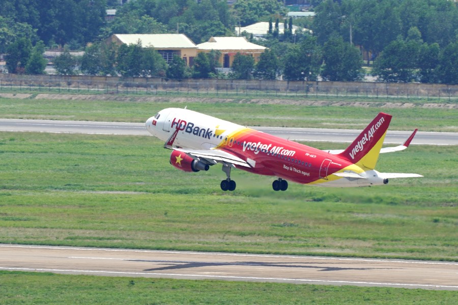 เวียตเจ็ทติดอันดับ 50 บริษัทยอดเยี่ยมของเวียดนาม โดยนิตยสารฟอร์บส์ต่อเนื่องเป็นปีที่ 3