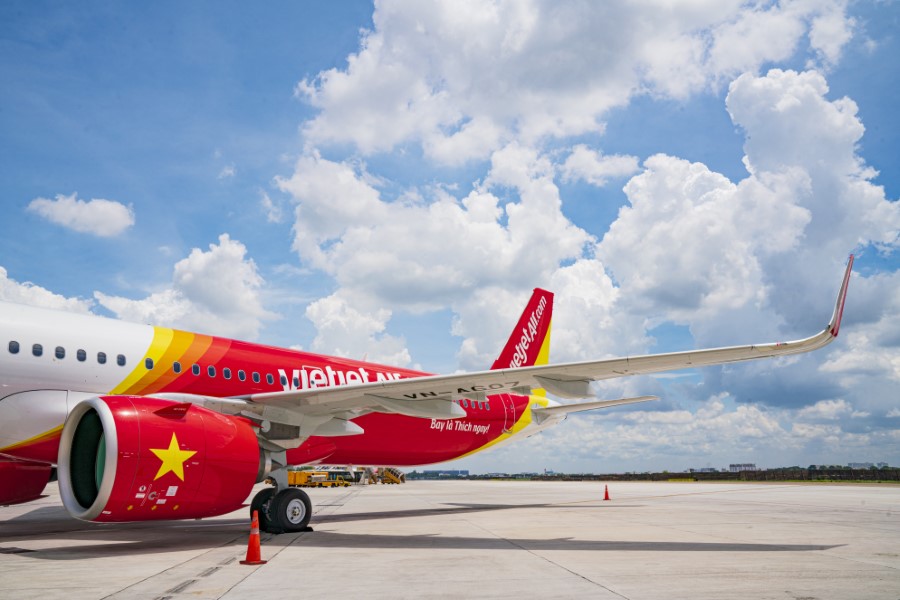 Vietjet은 Airbus 와 계약서의 다음 비행기를 받았음.