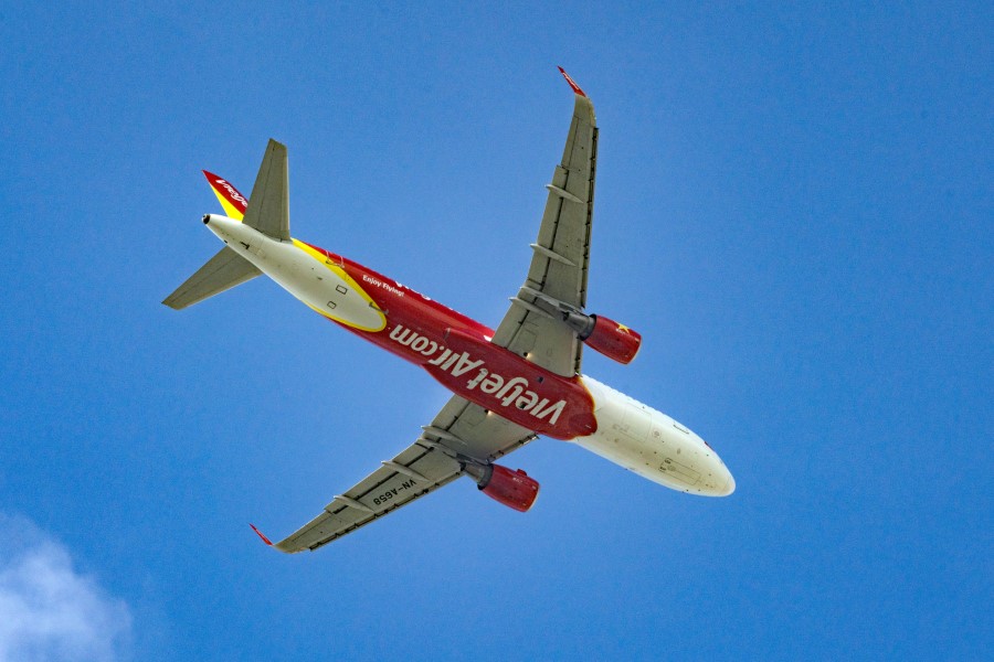 2014 호치민시 국제 관광 박람회에 Vietjet 부스의 0동에서 가격이 있는 비행기표 수천