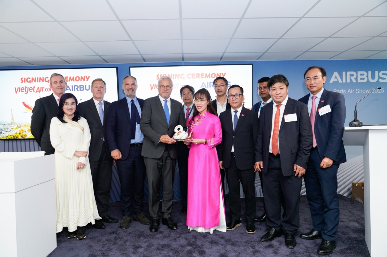 Vietjet đặt hàng mới 100 máy bay A320/A321neo