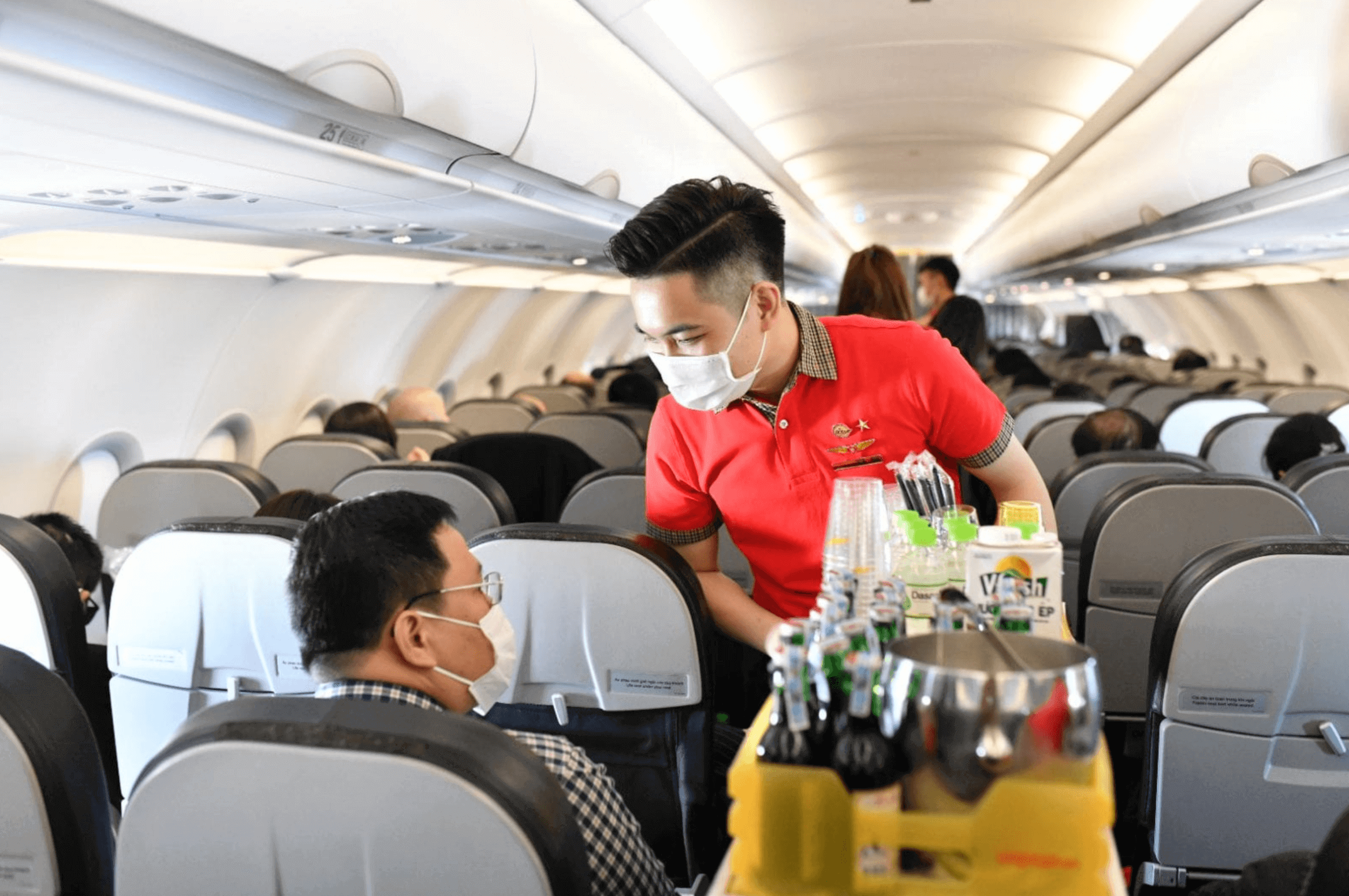 Tiếp vi&ecirc;n Vietjet