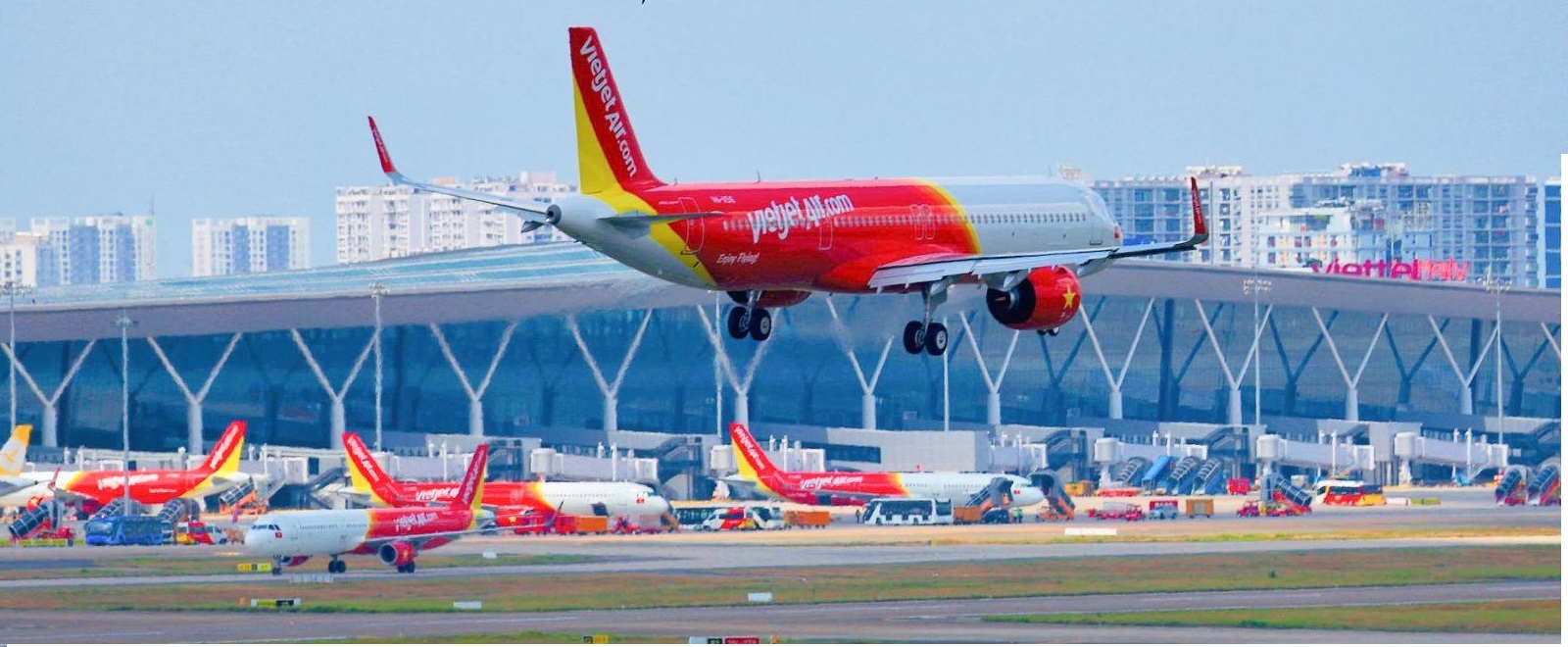 Săn combo yêu nước trên độ cao 10,000 mét