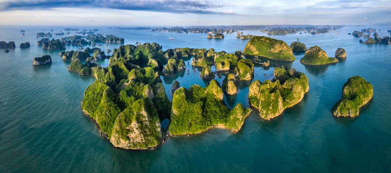 Địa điểm du lịch gần sân bay Vân Đồn