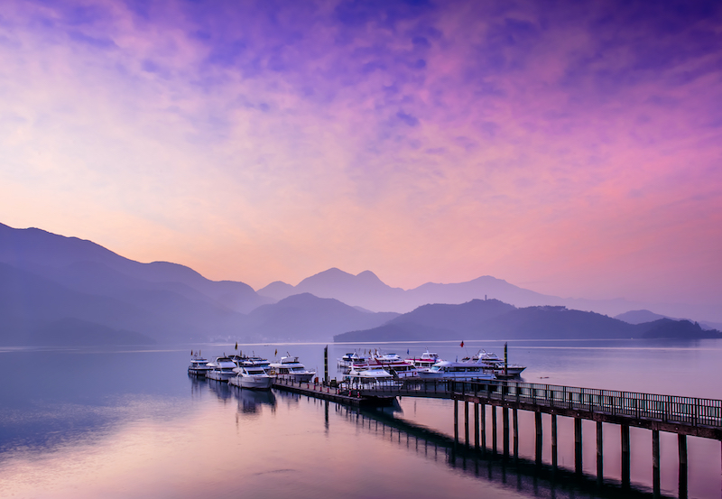 Hồ Nhật Nguyệt