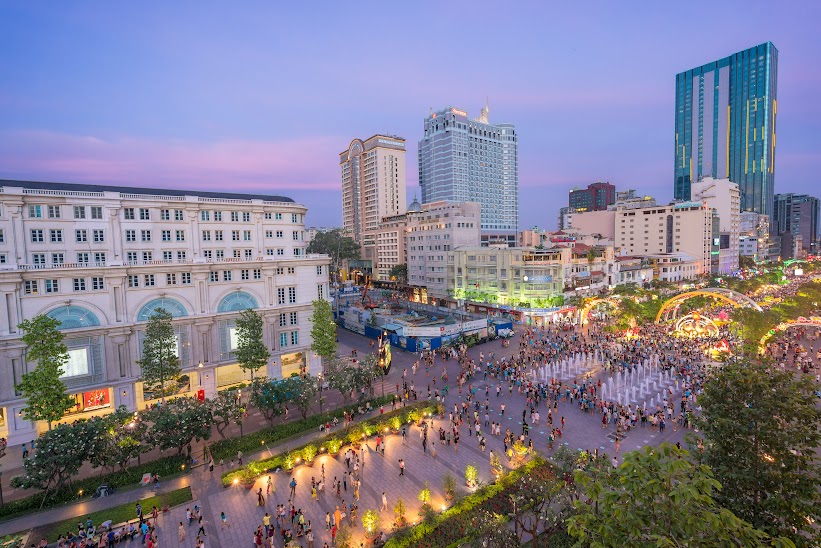 Phố đi bộ Nguyễn Huệ