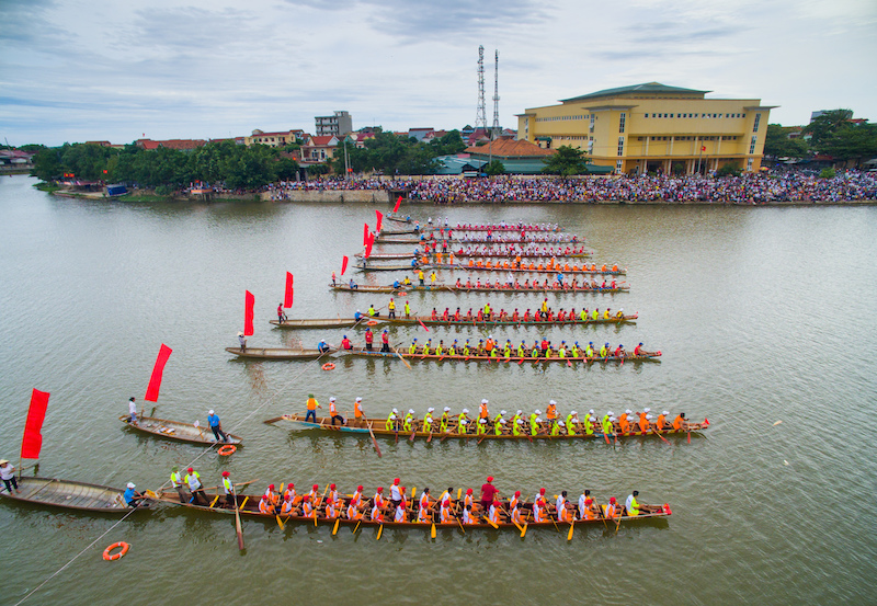 Lễ hội đua thuyền tại Quảng Bình
