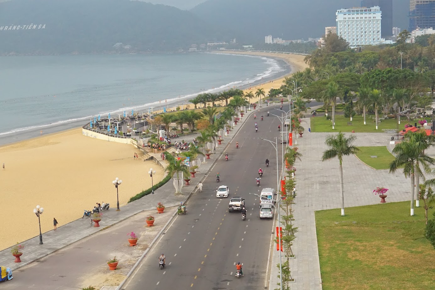 เส้นทางเดินทะเลจากใจกลางเมืองไปยังแก่ง Tien Sa